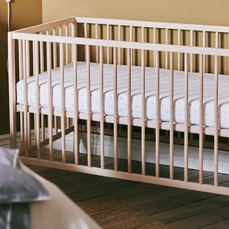 Traditional Nursery Crib with Adjustable Height in Natural Wood