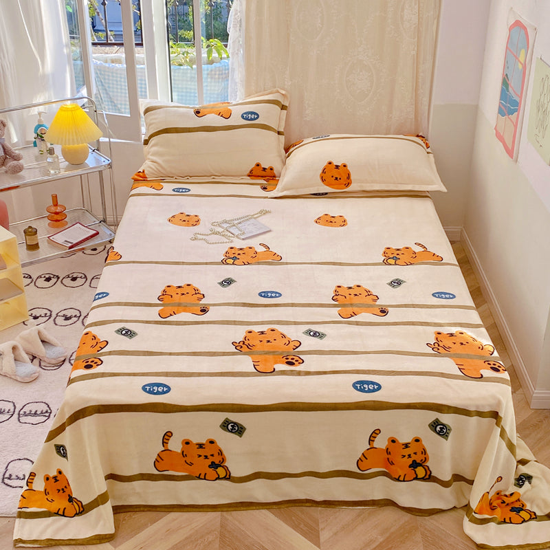 Cartoon Print Bed Sheet Set Flannel Super Soft Modern Pillowcase