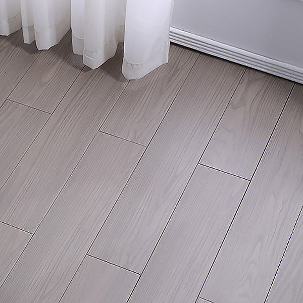 Waterproof Engineered Wood Flooring Modern Flooring Tiles for Living Room