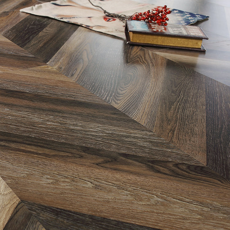 Traditional Laminate Plank Flooring Click Lock 11mm Thickness Laminate Flooring