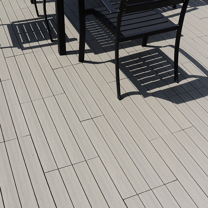 Square Snapping Patio Flooring Composite Tiles Striped Pattern Tile Set