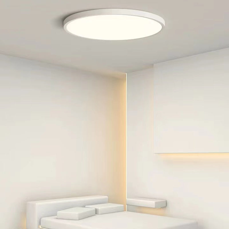 Modern Circular Flush Ceiling Light Metal Flush Mount Lighting in White