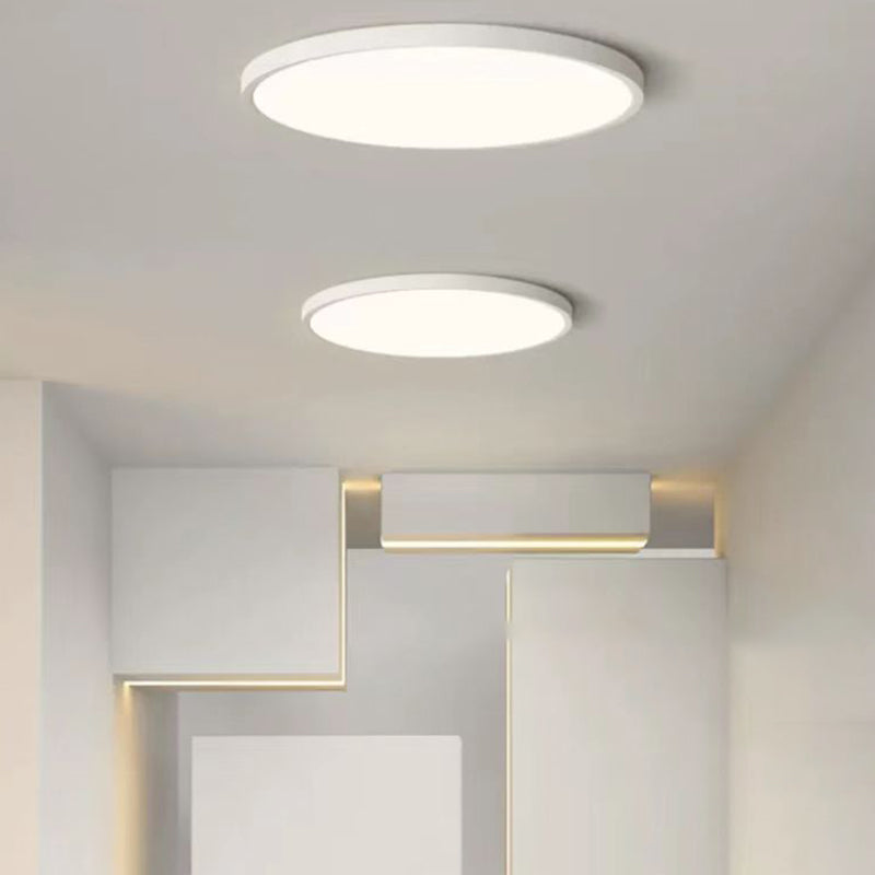 Modern Circular Flush Ceiling Light Metal Flush Mount Lighting in White