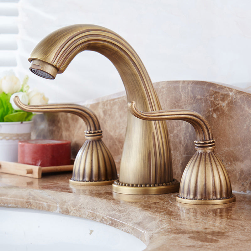 Traditional Vessel Faucet 3 Holes Two-Handle Bathroom Vessel Faucet