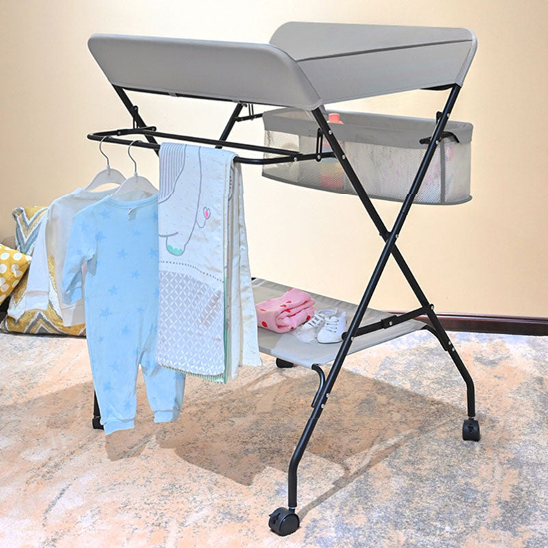 Modern Metal Changing Table Flat Top Baby Changing Table With Safety Rails