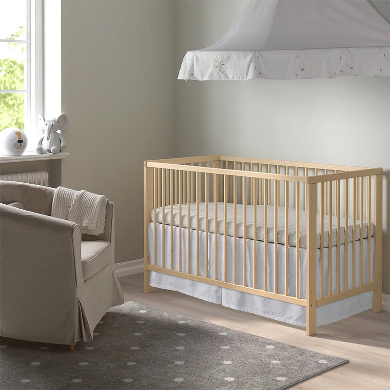 Scandinavian Solid Wood Baby Crib 2-in-1 Convertible Nursery Bed