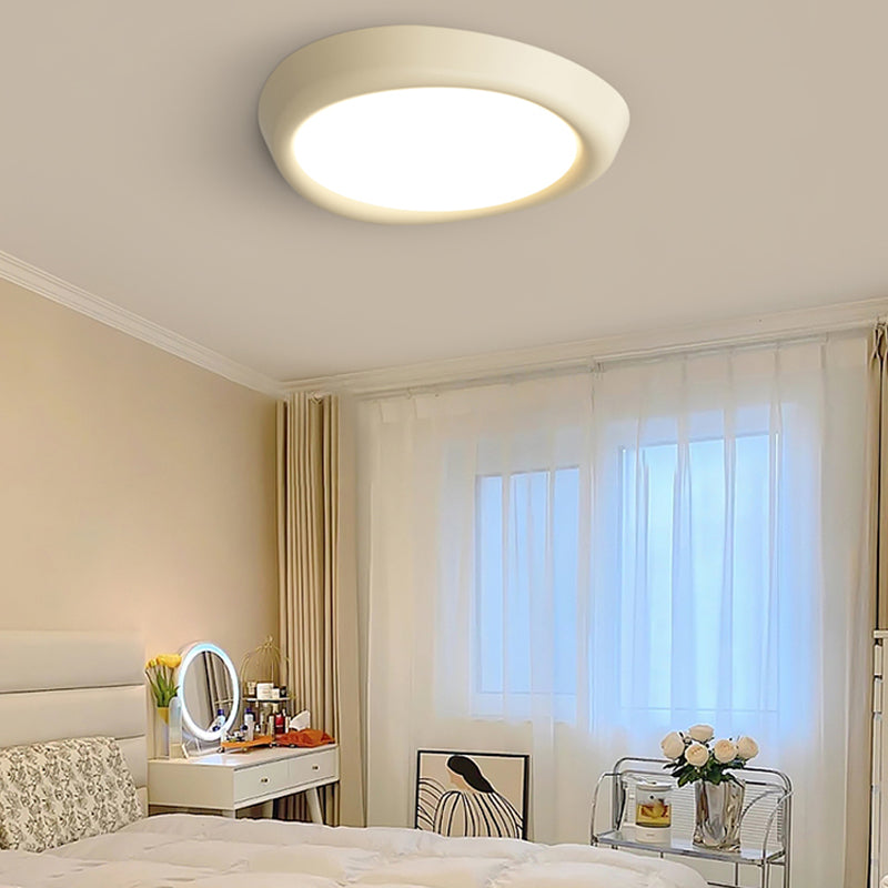 Resin LED Flush Mount Nordic Round Ceiling Light Fixture for Bedroom