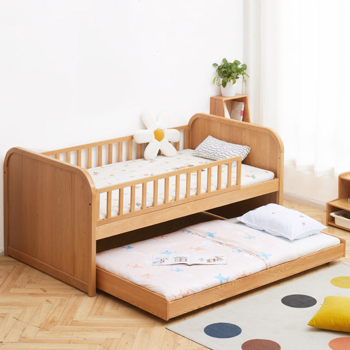 Natural Baby Crib Solid Wood Crib Nursery Bed with Guardrails