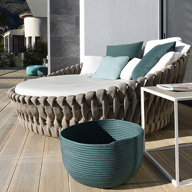 Gray Metal Frame Patio Sofa Modern Round Outdoor Patio Sofa with Cushion