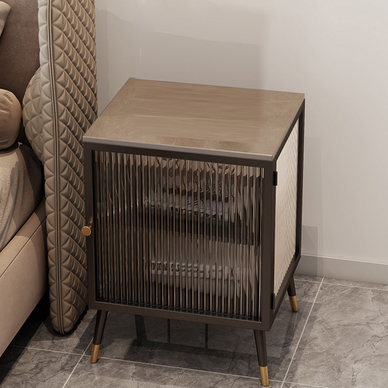 Contemporary Bedside Cabinet Metal Accent Table Nightstand with Door