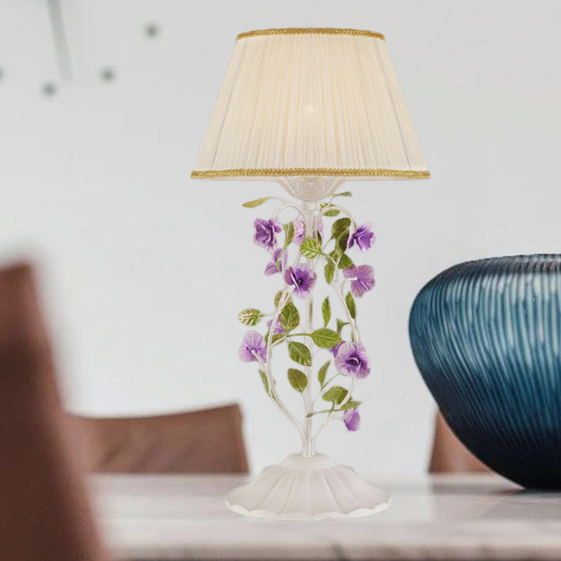 1-Kopf-Fass-Nachttisch-Lampe Koreanische Blume weißer Stoff Nachtisch Beleuchtung für Schlafzimmer