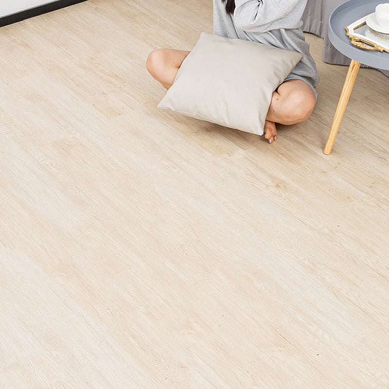 Peel and Stick PVC Flooring Smooth Wood Look Vinyl Flooring for Living Room