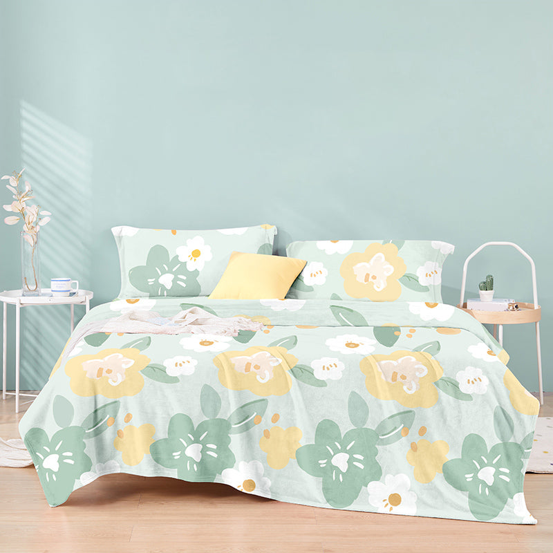 Elegant Bed Sheet Floral Patterned Wrinkle-Free Fade Resistant Flannel Bed Sheet