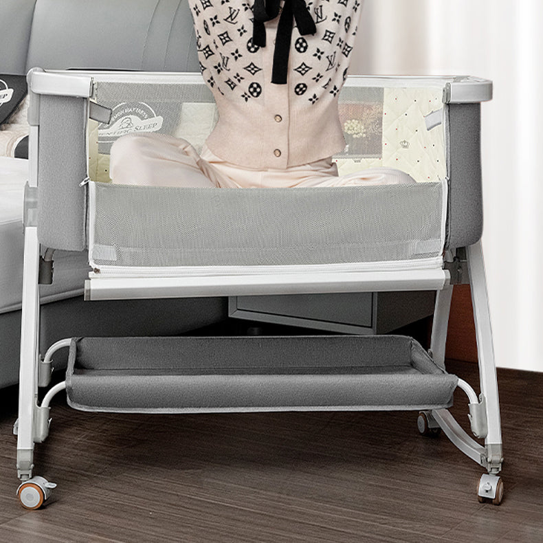 Metal Adjustable Bedside Crib Gliding Rectangle Crib Cradle for Baby