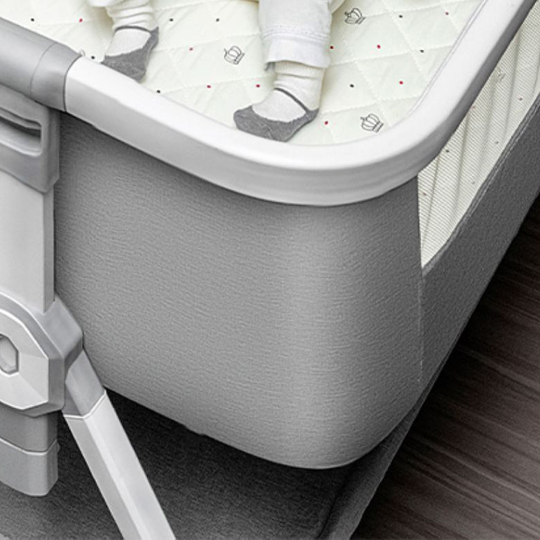 Metal Adjustable Bedside Crib Gliding Rectangle Crib Cradle for Baby