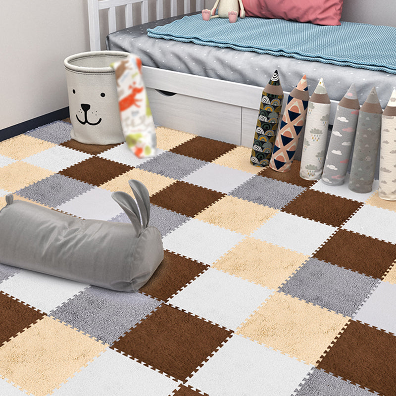 Level Loop Carpet Tile Multi-Color Fade Resistant Interlocking Bedroom Carpet Tiles