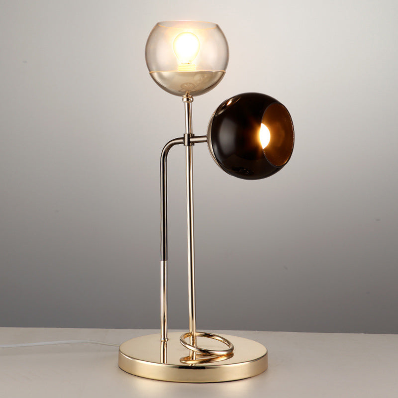 Balltisch leichte postmoderne klare und schwarze Glas 2-Licht Wohnzimmer Schreibtischlampe in Gold