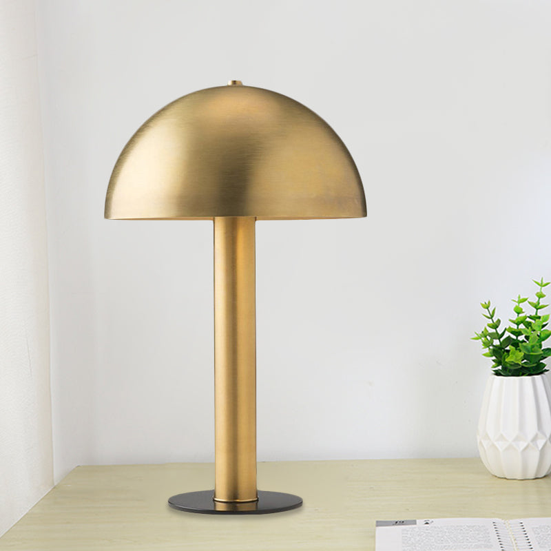 Gold Finish Mushroom Night Table Light Postmodern Iron Desk Lampe mit Stecker Kabel