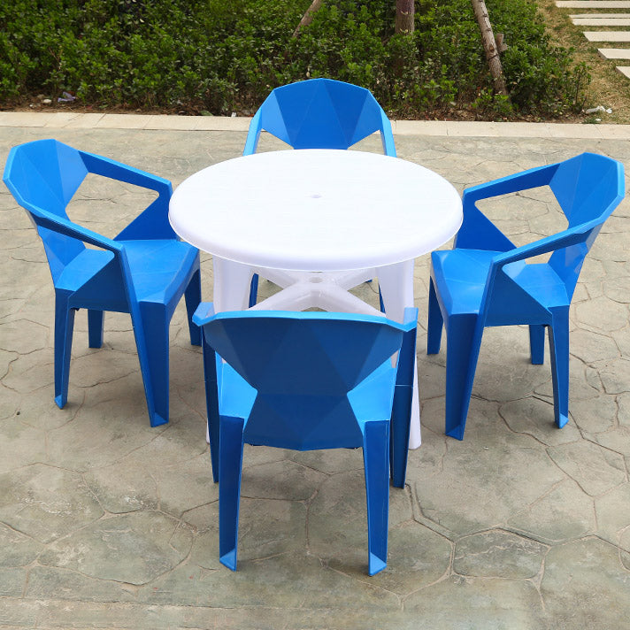Plastic Outdoor Dining Table Modern Water Resistant Patio Table