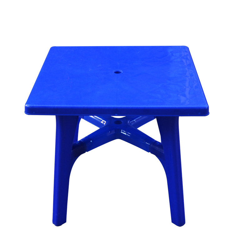 Plastic Outdoor Dining Table Modern Water Resistant Patio Table