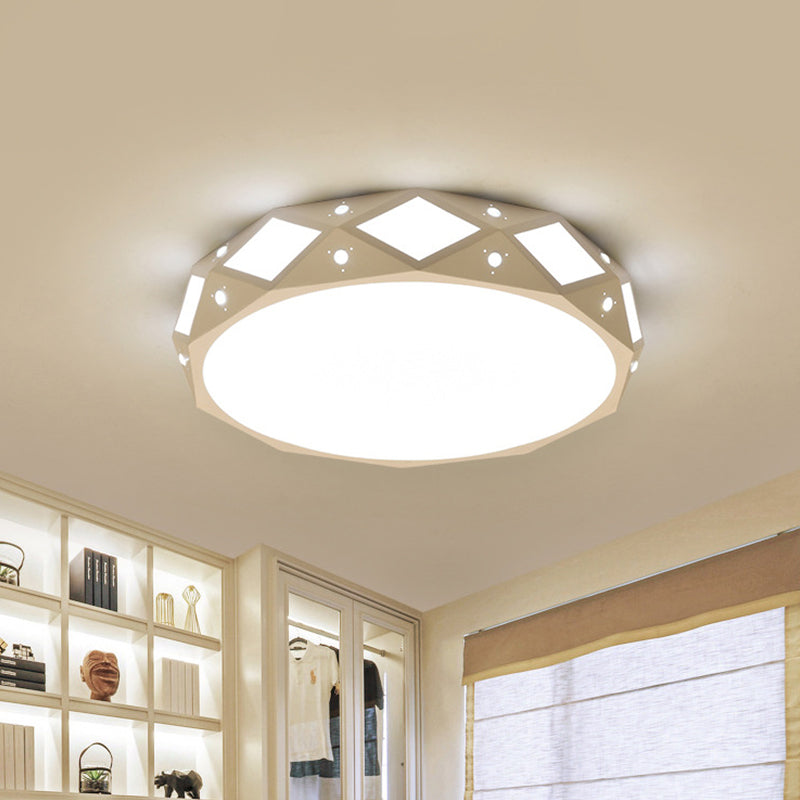 Metallic Drum Flush Ceiling Light Fixture Contemporary 18"/21.5" Dia LED White Flush Mounted Lamp in White/Warm Light