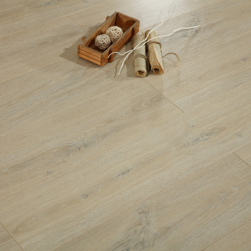 Traditional Wood Floor Planks Wire Brushed Click-Locking Hardwood Deck Tiles