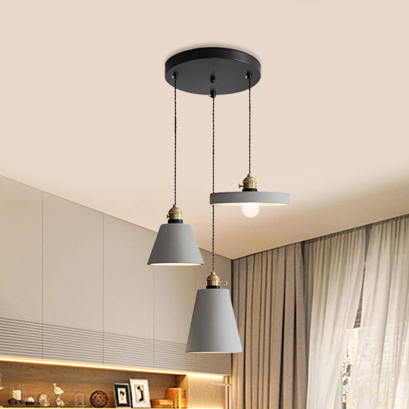 Lampada del soffitto sospeso a 3 luci geometriche industriali a 3 luci in grigio con baldacchino rotondo