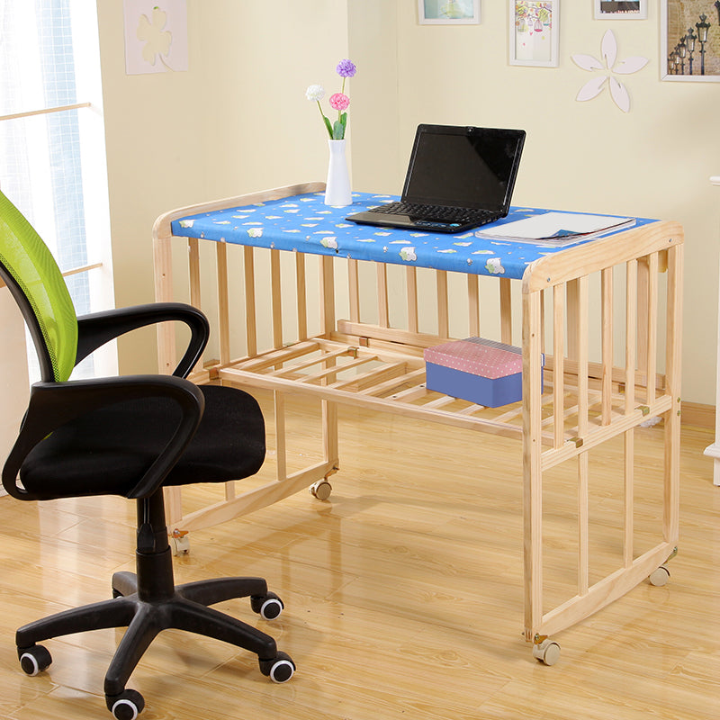 Solid Wood Rocking Baby Crib Cradle Rectangle with 4 Wheels Cradle