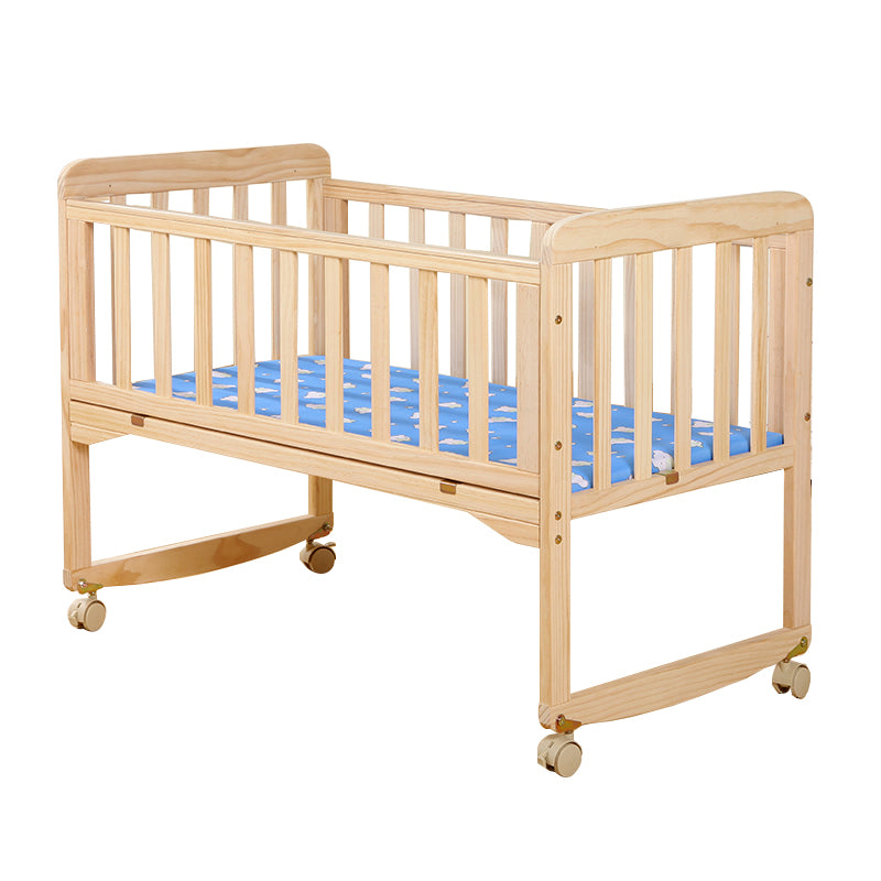 Solid Wood Rocking Baby Crib Cradle Rectangle with 4 Wheels Cradle