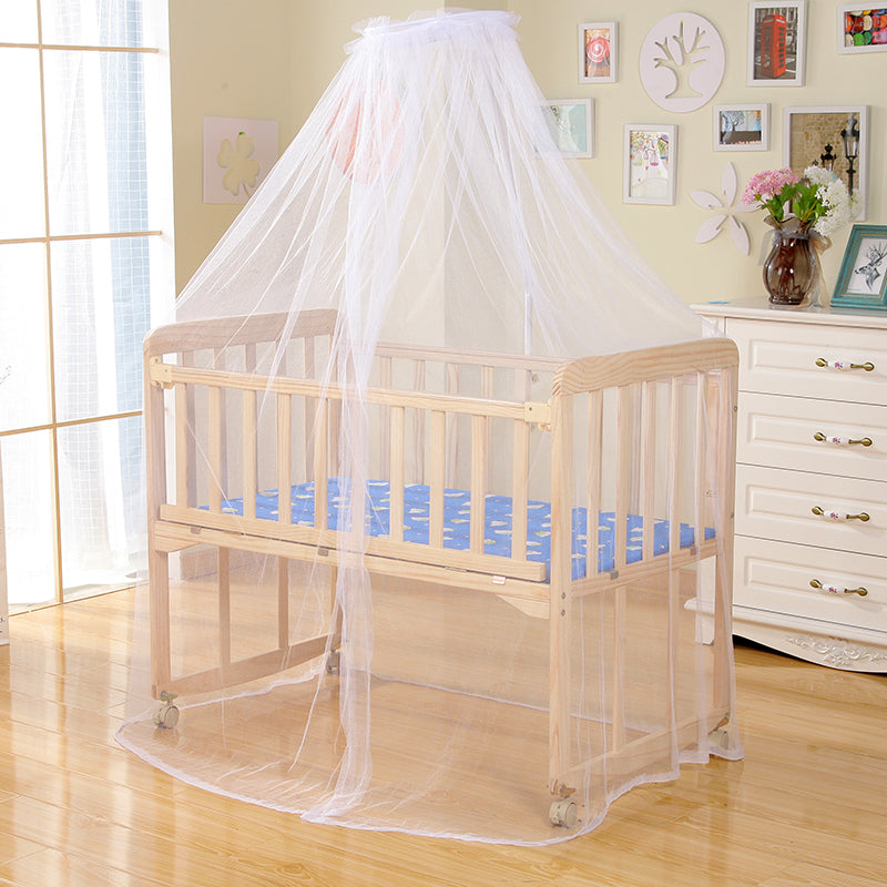 Solid Wood Rocking Baby Crib Cradle Rectangle with 4 Wheels Cradle