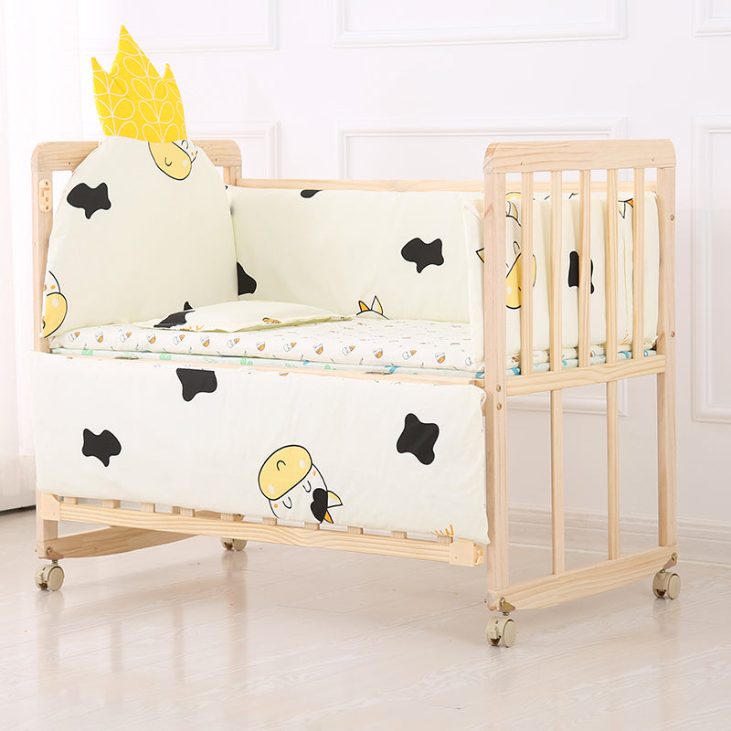 Solid Wood Rocking Baby Crib Cradle Rectangle with 4 Wheels Cradle