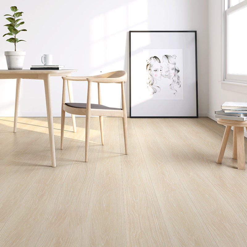 Modern Natural Finish Laminate Flooring Waterproof Smooth Laminate Plank Flooring