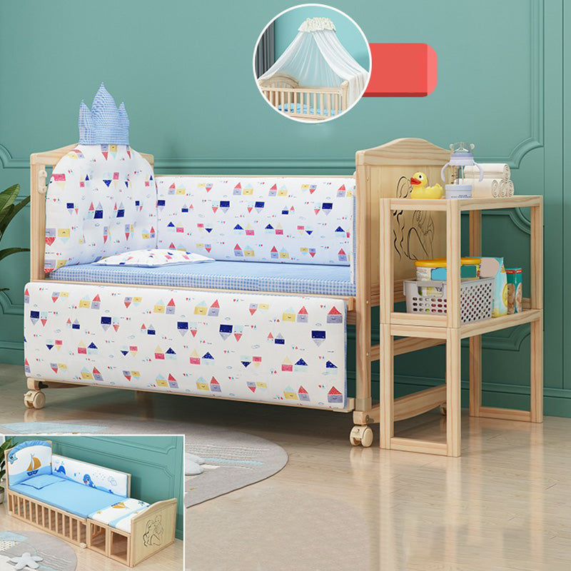 Wooden Contemporary Nursery Bed Animal Pattern Crib with Casters