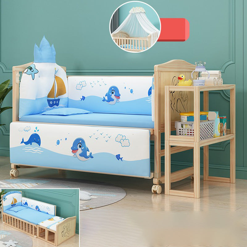 Wooden Contemporary Nursery Bed Animal Pattern Crib with Casters