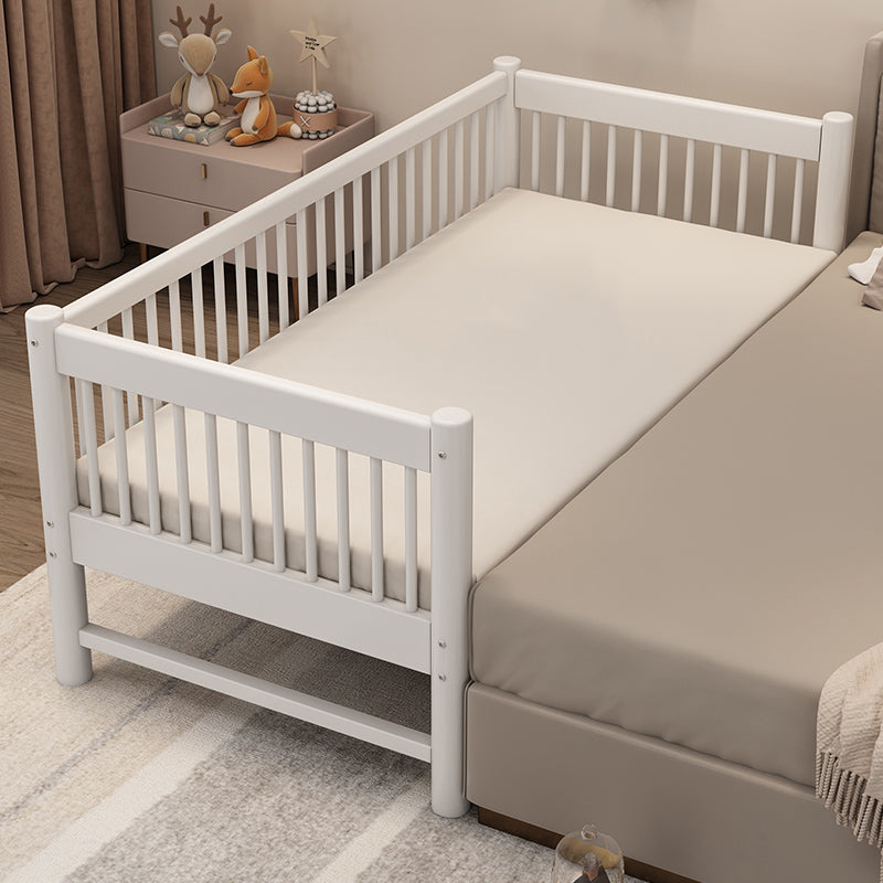 White Baby Crib Scandinavian Beech Nursery Crib with Guardrails