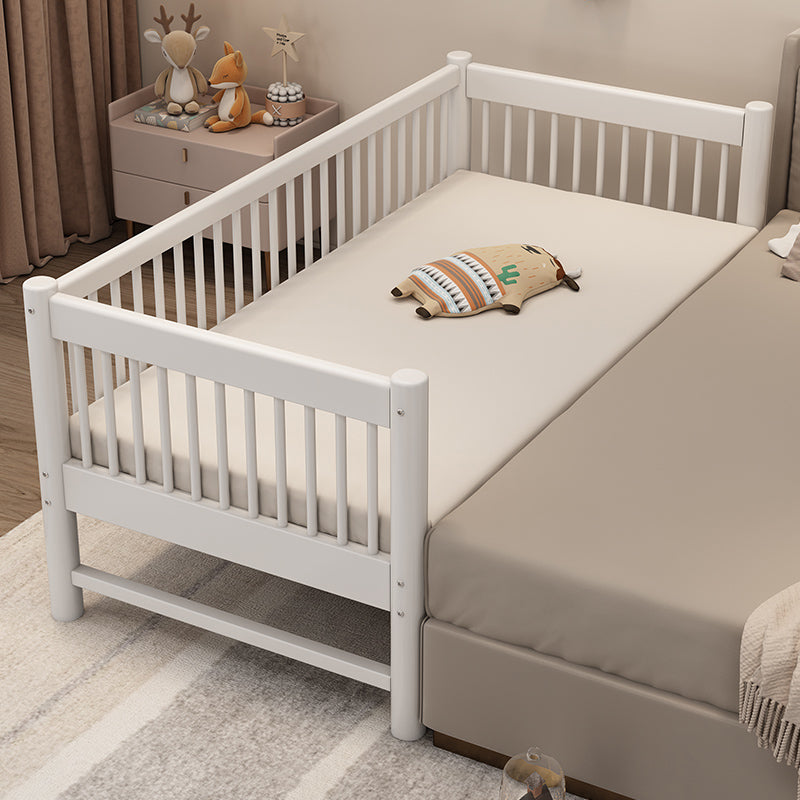 White Baby Crib Scandinavian Beech Nursery Crib with Guardrails