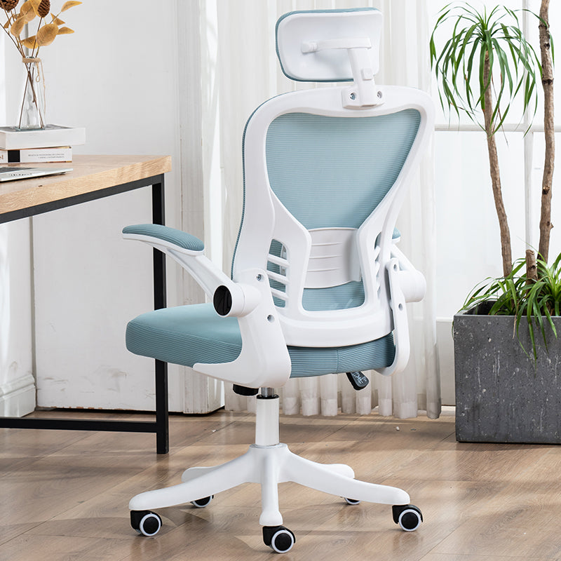 Padded Arms Office Chair Modern Tilt Mechanism Ergonomic Desk Chair with Wheels