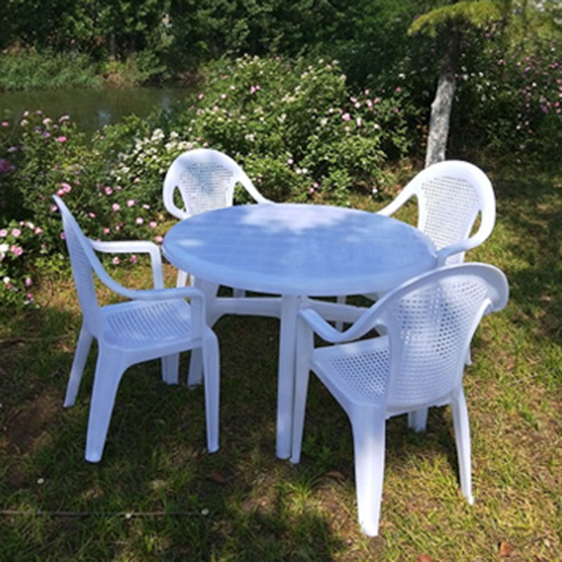 Contemporary Plastic Patio Table with Umbrella Hole Water Resistant