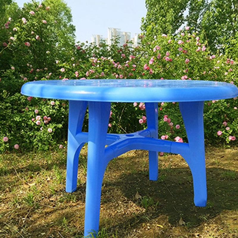 Contemporary Plastic Patio Table with Umbrella Hole Water Resistant