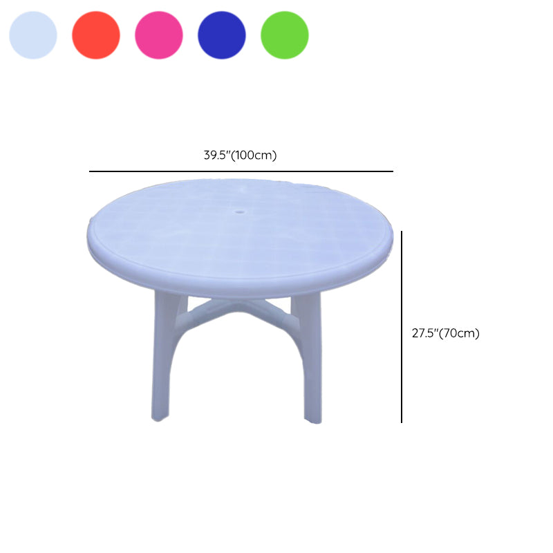 Contemporary Plastic Patio Table with Umbrella Hole Water Resistant