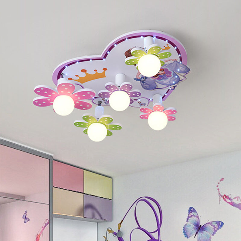 Lampada da soffitto Princess Flower colorata per bambini, illuminazione da incasso a 5 luci in legno con paralume in vetro bianco Orb
