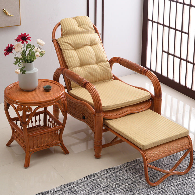 Traditional Standard Recliner with Solid Wood Legs and Arms in Brown