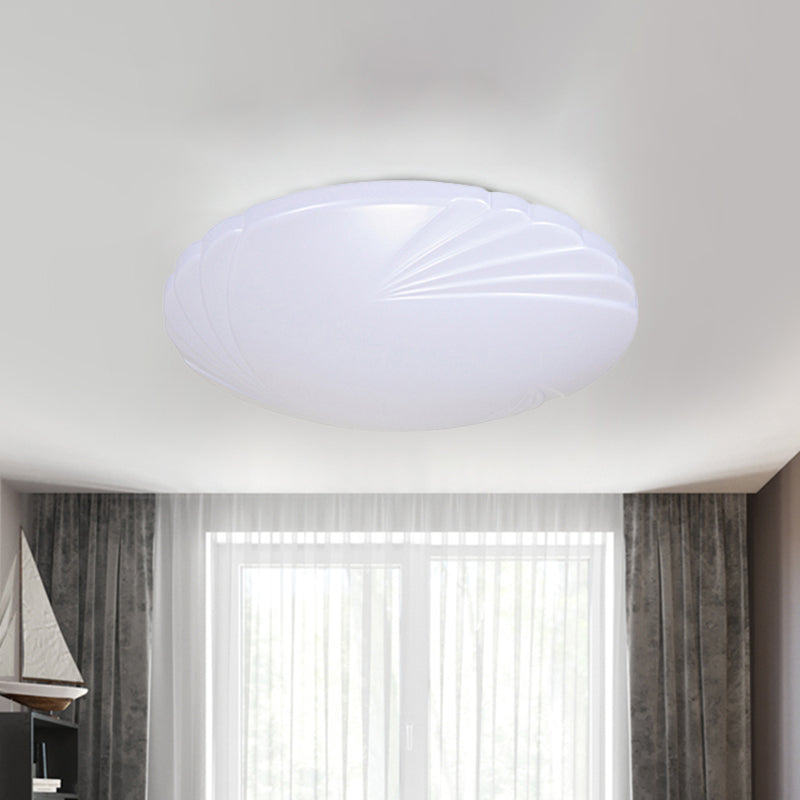 7.5"/9"/12" Dia Minimalist Acrylic Shade Flush Mount Lighting White LED Ceiling Flush Mount for Bedroom