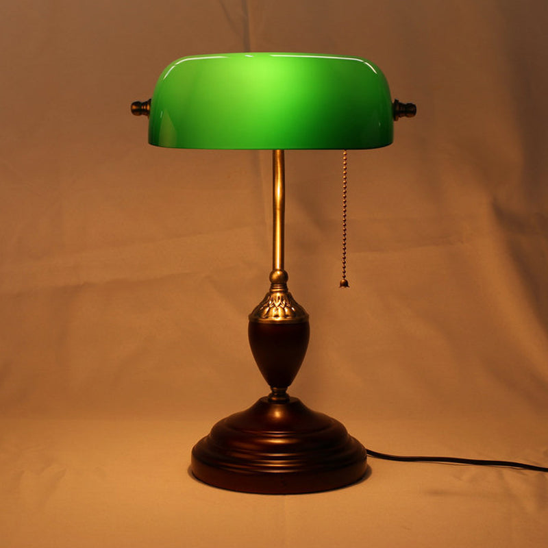 Rotbraunes 1-Licht-Tischbeleuchtung Retro grünes Glas Halbzylinder Nachtlampe mit Pull-Kette