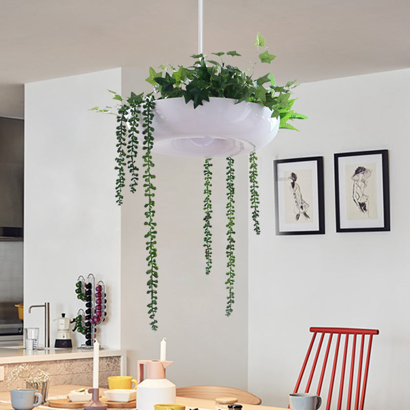 Entrepôt Donut Pendant Light 1 Éclairage de suspension métallique légère en blanc avec de la vigne verte déco