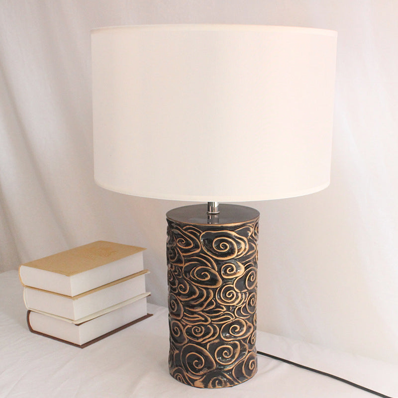 1 Head Resin Table Lighting Vintage Bronze Scroll Patterned Pillar Bedroom Night Lamp with Round Fabric Lamp Shade