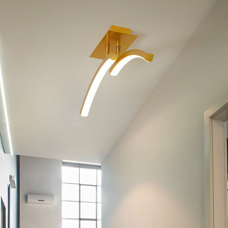 Minimal Dual Arc Semi Flush Mount Lampe acrylique Corridor LED Éclairage Flush in Gold, chaud / blanc Light