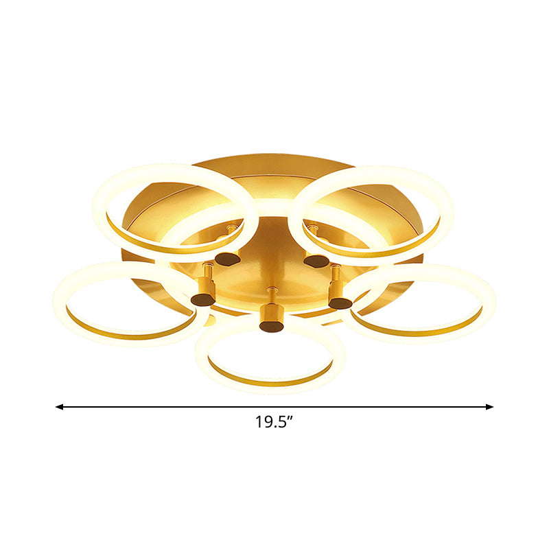 Acryl Halo Ring Semi Flushmount Modernismus 5 Köpfe Gold LED in der Nähe der Deckenbeleuchtung