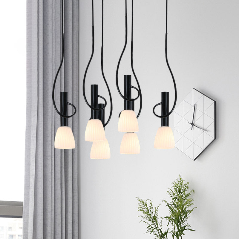 Traditionalismus Knospencluster Anhänger 3/6 Köpfe Opalglas Hanglampe in Schwarz mit runden/linearen Baldachin