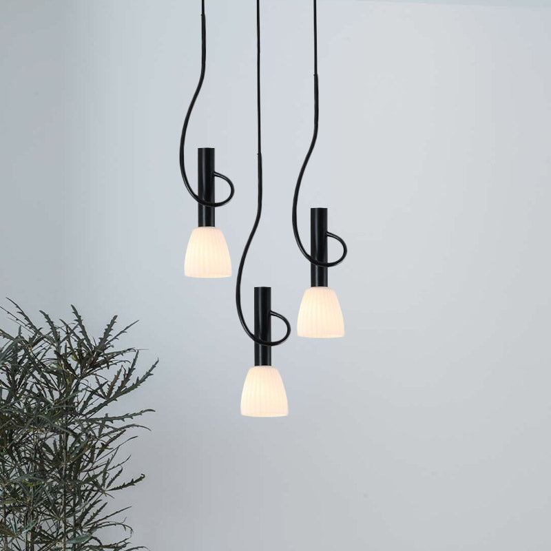 Traditionalismus Knospencluster Anhänger 3/6 Köpfe Opalglas Hanglampe in Schwarz mit runden/linearen Baldachin